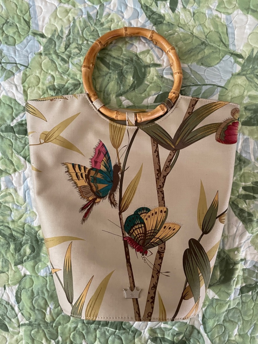 Elaine Turner Designs, early 2000's bucket canvas tote.